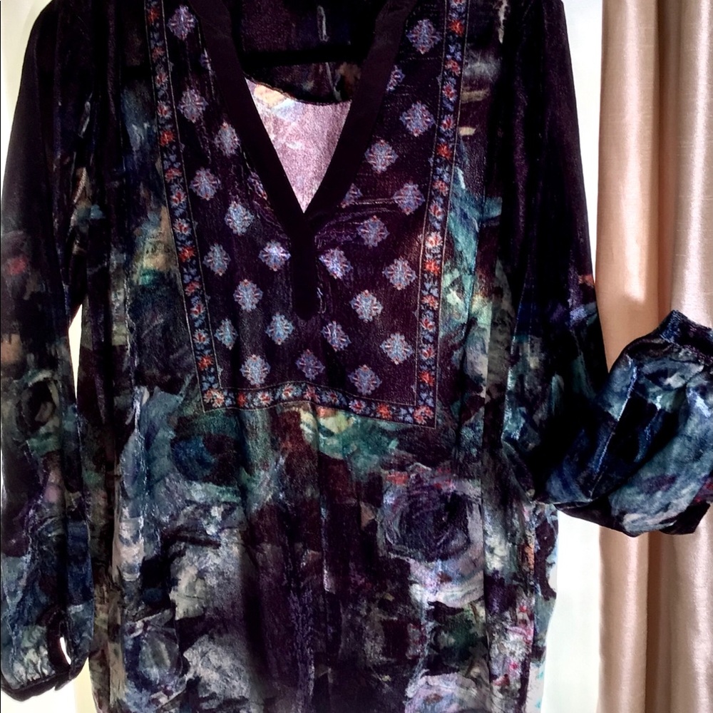 Soft Surroundings multicolored velvet tunic top size Medium